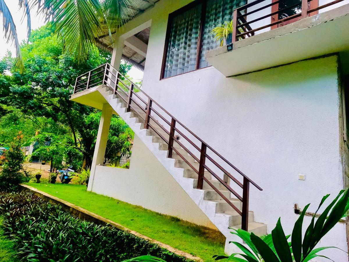 Mountain seaview Cabanas Tangalle Exterior foto